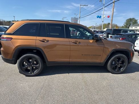 New 2026 Jeep Grand Cherokee Limited AWD/4WD image 6