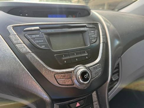 Used 2013 Hyundai Elantra GLS w/ Preferred Pkg FWD image 23