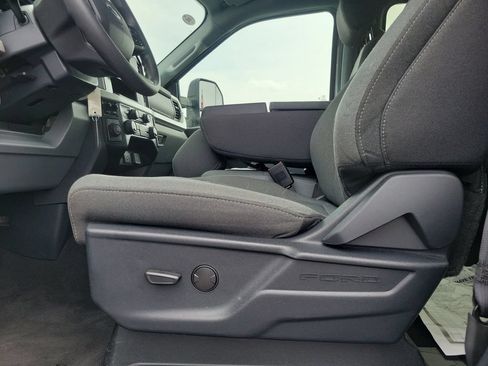 Certified 2026 Ford F250 XLT AWD/4WD image 19