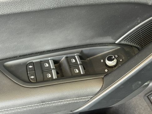 Used 2021 Audi Q5 e Prestige w/ Prestige Package image 11