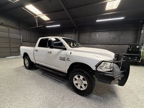 Used 2014 RAM 2500 SLT w/ Protection Group AWD/4WD image 3