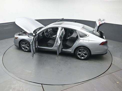 Used 2023 Honda Accord EX image 42