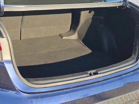 Used 2022 Toyota Corolla SE image 6