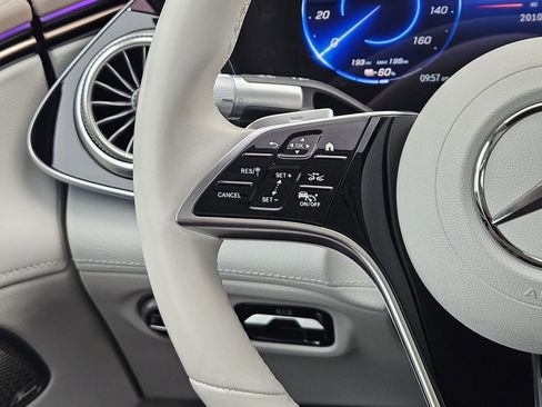 Used 2022 Mercedes-Benz EQS 450+ Sedan image 28