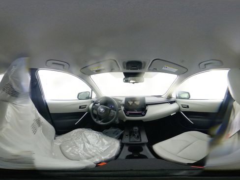 New 2026 Toyota Corolla Cross L image 33