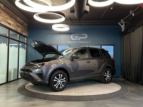 Used 2016 Toyota RAV4 LE AWD/4WD image 24