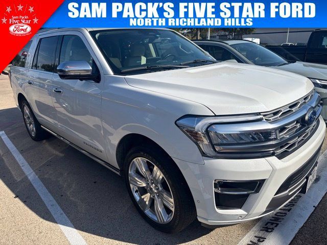 Used 2024 Ford Expedition Max Platinum AWD/4WD image 3