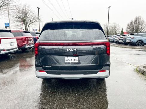New 2026 Kia Carnival FWD image 9