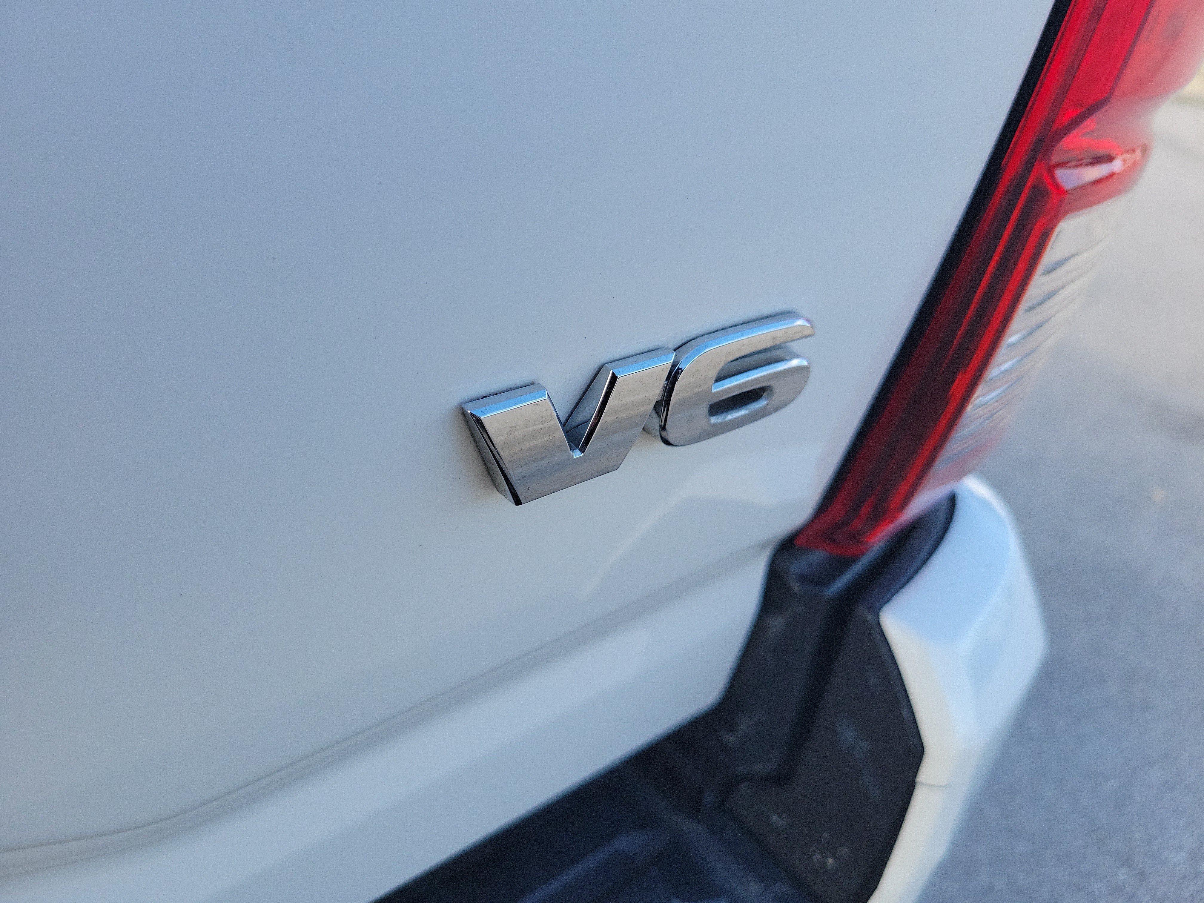 Used 2023 Toyota Tacoma SR5 w/ Technology Package RWD image 9