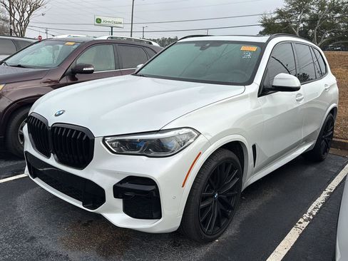 Certified 2022 BMW X5 sDrive40i w/ M Sport Package image 1