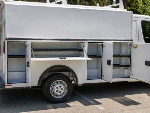 Used 2018 RAM ProMaster 3500 w/ Premium Appearance Group FWD image 6