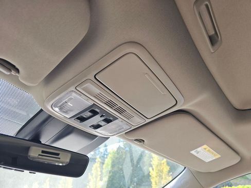 Used 2018 Honda Odyssey EX-L image 30