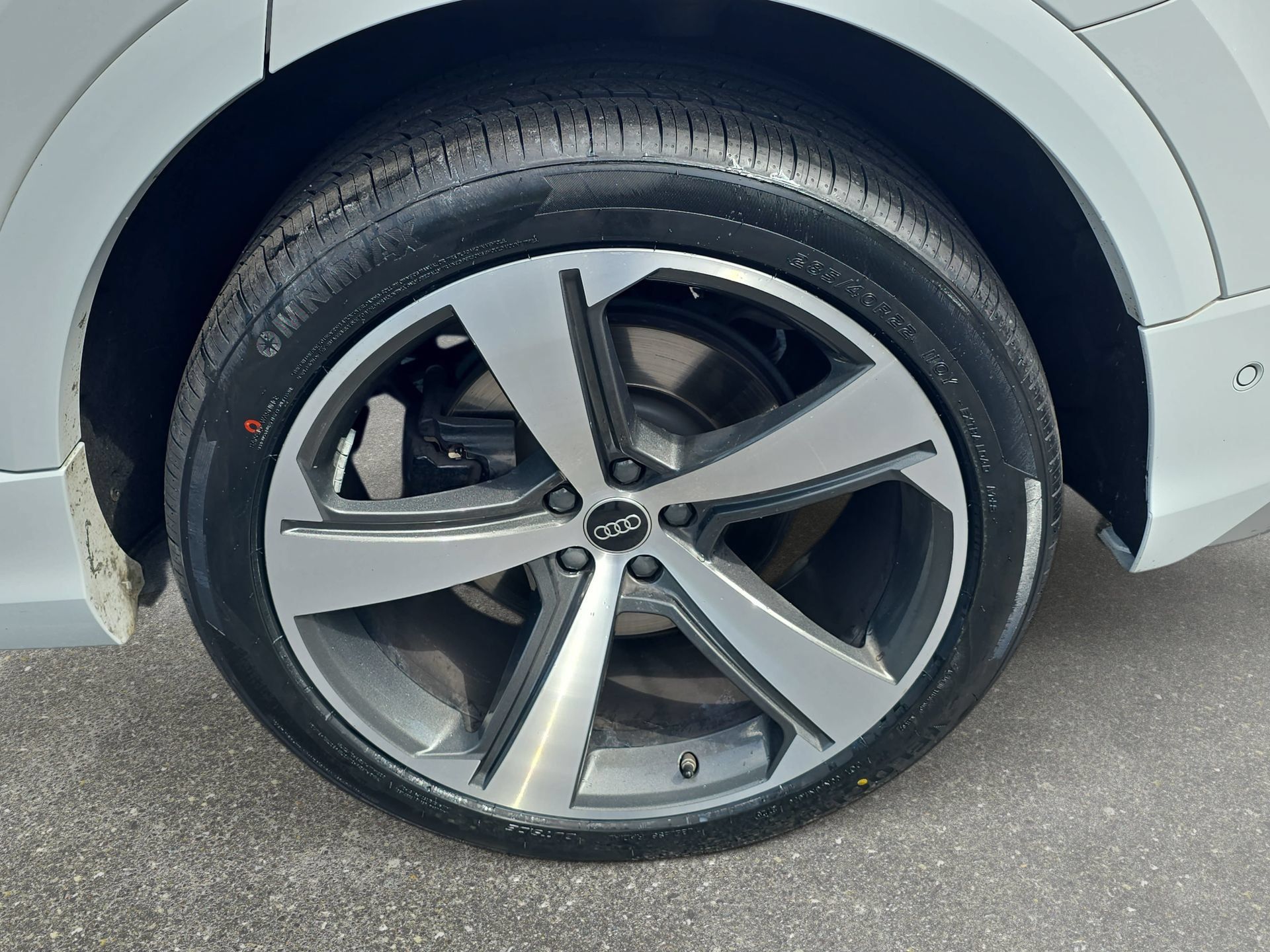 Used 2024 Audi SQ8 Premium Plus AWD/4WD image 32