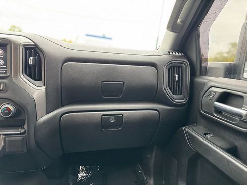 Used 2023 Chevrolet Silverado 2500 Custom w/ Custom Value Package image 19