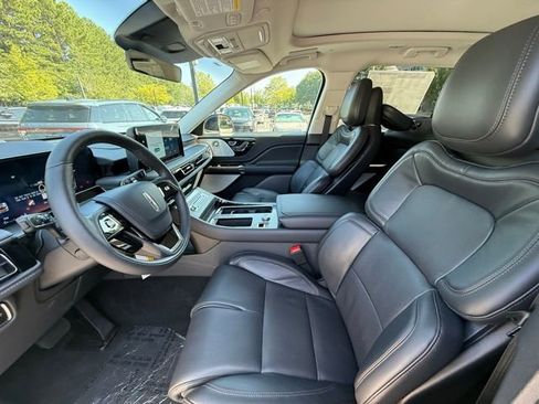 New 2025 Lincoln Aviator Reserve w/ Equipment Group 201A image 11