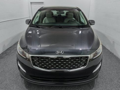 Used 2019 Kia Sedona LX FWD image 3