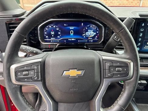 Used 2024 Chevrolet Silverado 2500 LT w/ Convenience Package AWD/4WD image 18