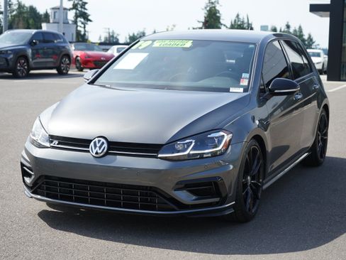 Used 2019 Volkswagen Golf R 4-Door AWD/4WD image 9