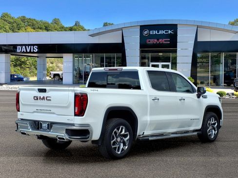 Used 2023 GMC Sierra 1500 SLT w/ SLT Premium Plus Package AWD/4WD image 6