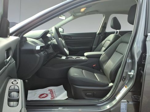 New 2026 Nissan Altima 2.5 SV FWD image 14