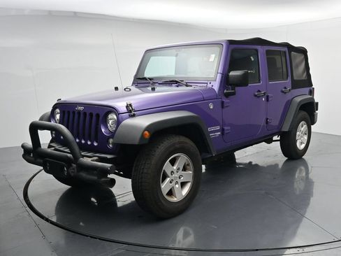 Used 2018 Jeep Wrangler Unlimited Sport S AWD/4WD image 4