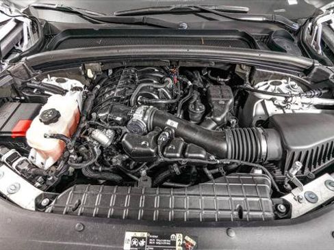 Used 2023 Jeep Grand Cherokee L Limited w/ Black Appearance Package RWD image 34