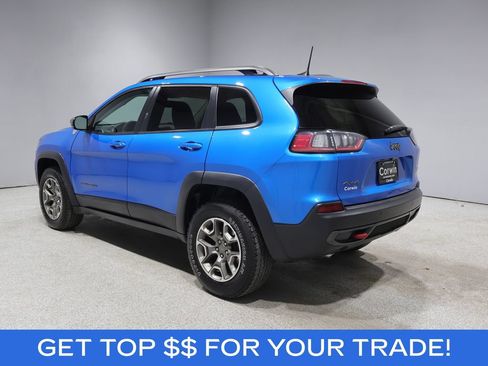 Used 2020 Jeep Cherokee Trailhawk w/ Comfort & Convenience Group AWD/4WD image 4