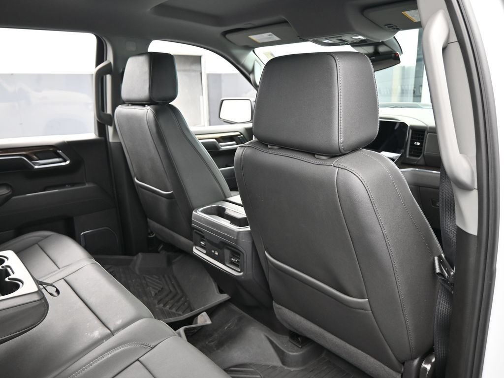 Used 2024 Chevrolet Silverado 1500 LT Trail Boss w/ LT Trail Boss Premium Package AWD/4WD image 49