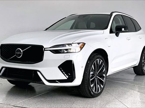 New 2026 Volvo XC60 T8 Ultra w/ Protection Package Premier AWD/4WD image 2