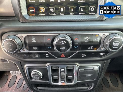 Used 2020 Jeep Wrangler Unlimited Sport S w/ Sun And Sound Package AWD/4WD image 30