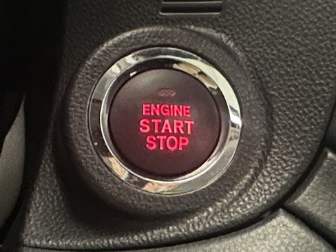 Used 2023 Subaru Outback Limited image 31