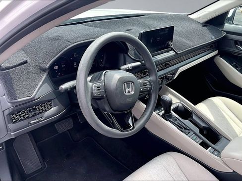 Used 2025 Honda Accord LX image 14
