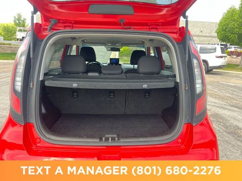 Used 2017 Kia Soul + FWD image 12