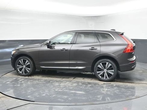 Used 2022 Volvo XC60 B5 Inscription w/ Advanced Package image 5