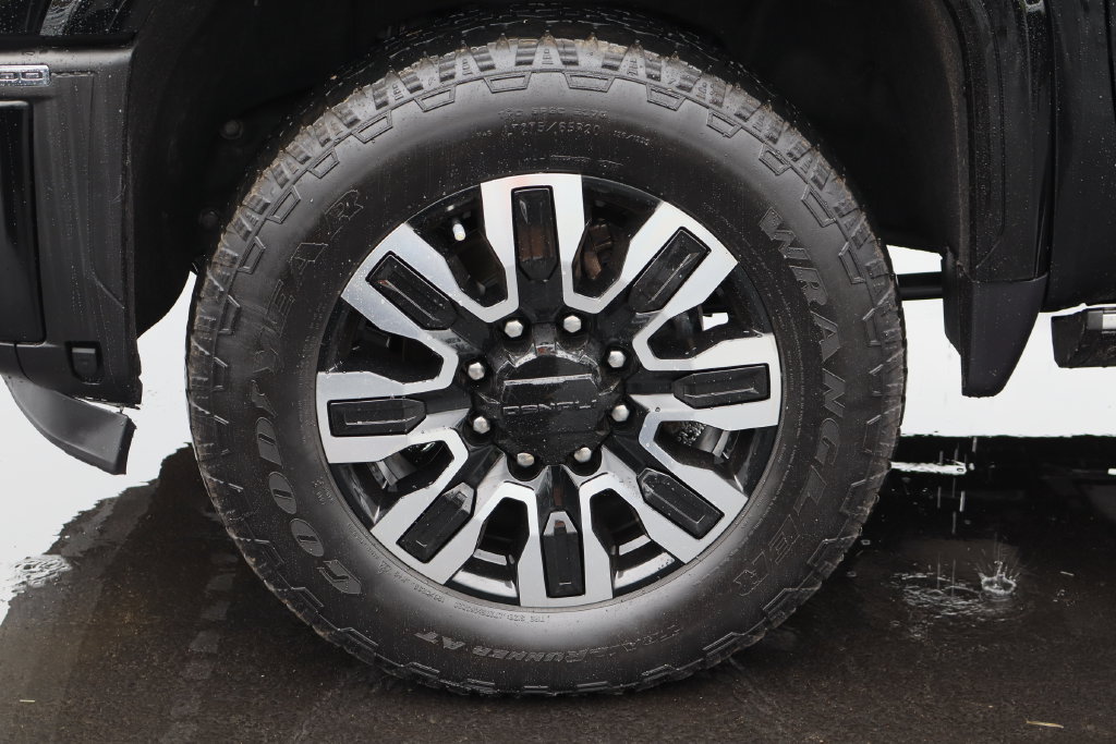 Certified 2024 GMC Sierra 3500 Denali Ultimate AWD/4WD image 36