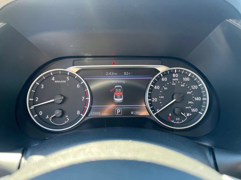 Used 2025 Nissan Sentra SV FWD image 40