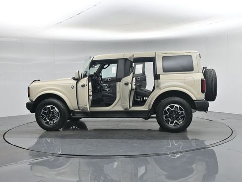 New 2026 Ford Bronco Outer Banks AWD/4WD image 35