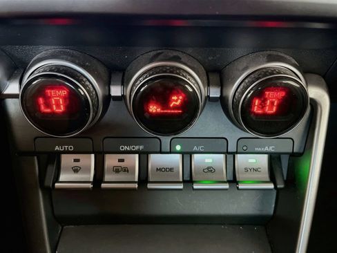 Used 2025 Toyota GR86 Premium RWD image 16