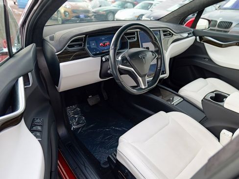 Used 2016 Tesla Model X 90D image 16