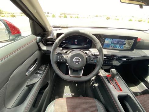 New 2026 Nissan Kicks SR FWD image 12