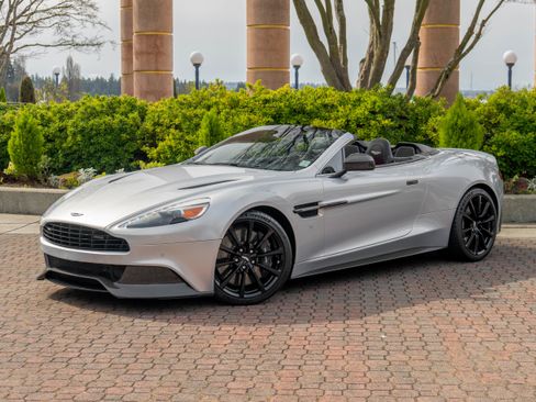 Used 2016 Aston Martin Vanquish Volante image 39