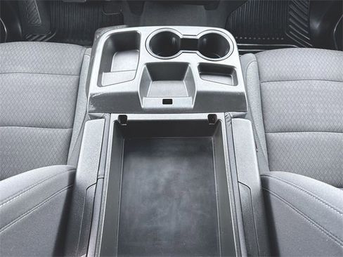 Used 2022 Chevrolet Silverado 1500 LT image 33