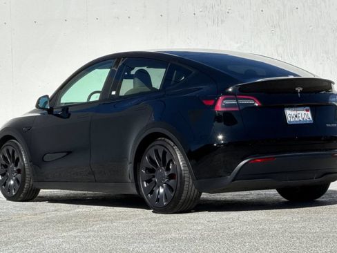 Used 2023 Tesla Model Y Performance AWD/4WD image 5