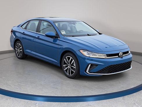 New 2026 Volkswagen Jetta SE image 3