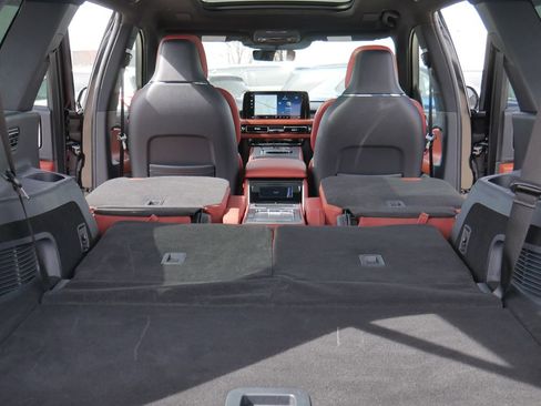 Used 2025 Lincoln Aviator Reserve w/ Equipment Group 201A image 23