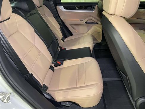 New 2026 Porsche Cayenne Coupe image 22