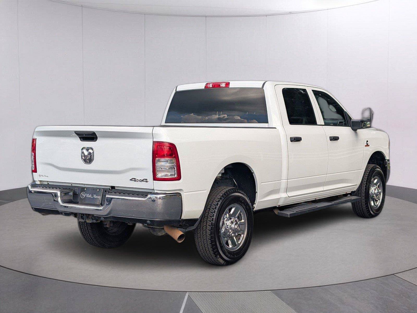 Used 2024 RAM 2500 Tradesman w/ Chrome Appearance Group AWD/4WD image 7