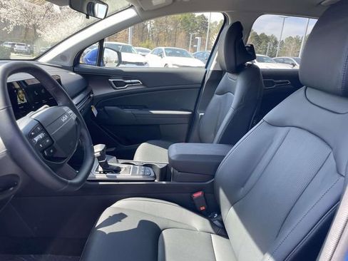 New 2026 Kia Sportage EX FWD image 3