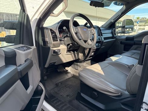 Used 2019 Ford F450 XL w/ XL Value Package RWD image 7