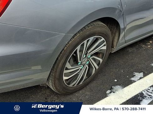 Certified 2021 Volkswagen Jetta SEL image 10
